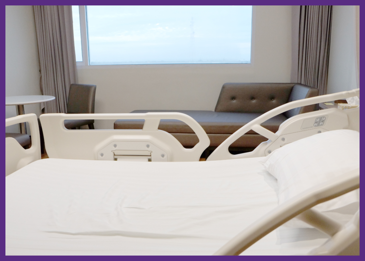 photo of a hospital bed 